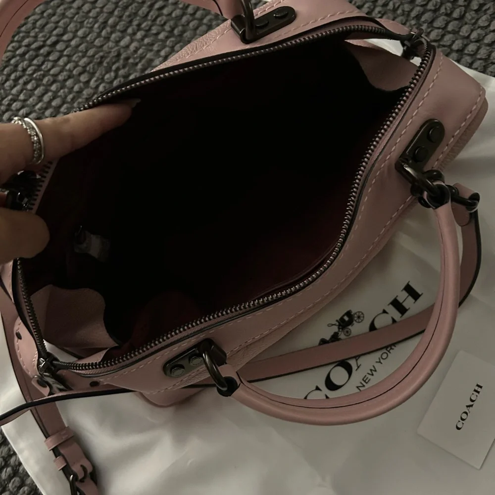 Coach Pink Shoulder Bag - Picture 2 of 8